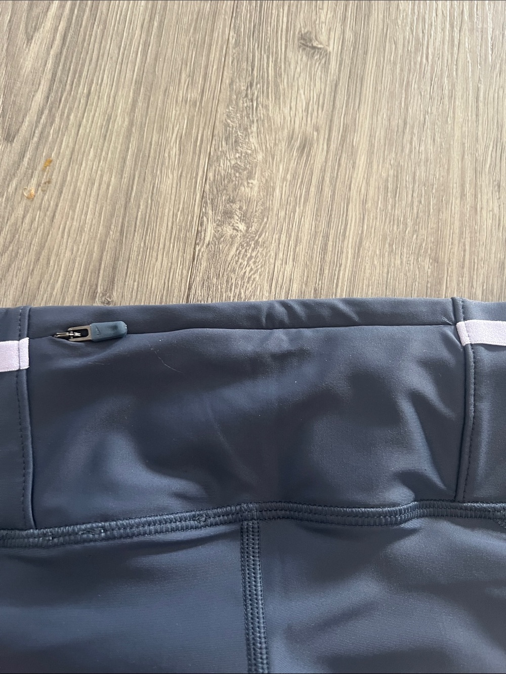 Nike Women's Purple Bike Shorts with Lavender Drawstring Pockets And Zipper - Picture 9 of 10